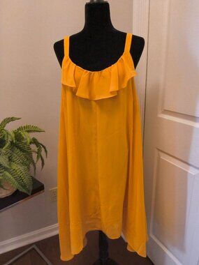 Kate & Mallory Marigold Dress - Size Large. NWOT
